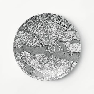Plate Stockholm - Svenskt Tenn Online - Ø26 cm, Porcelain, Stockholmskartan, Round, Josef Frank