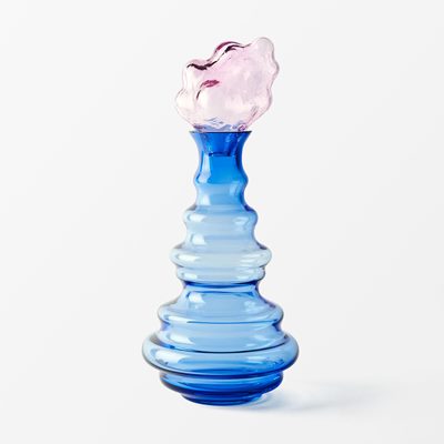 Carafe Rök - Svenskt Tenn Online - Width 17,5cm Height 37cm, Glass, Blue & Light Pink, Frida Fjellman