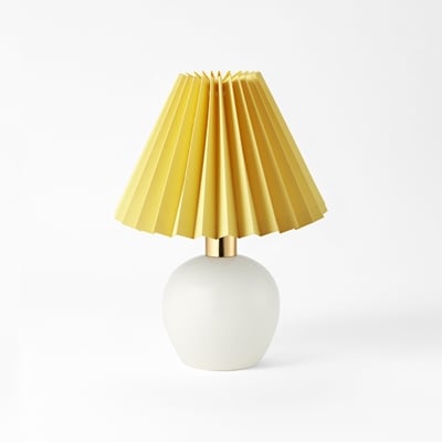 Pleated Lampshade - Svenskt Tenn Online - Height 16,5 cm, Cotton Polyester, Lemon, Svenskt Tenn